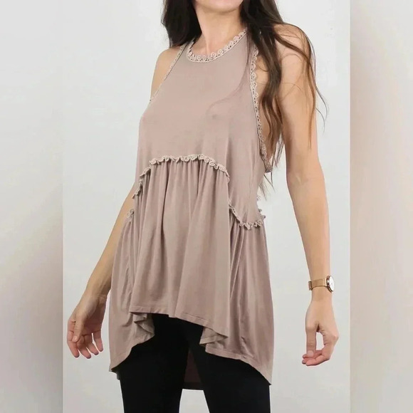 POL Tops - POL Beckah Top babydoll tank beige size M